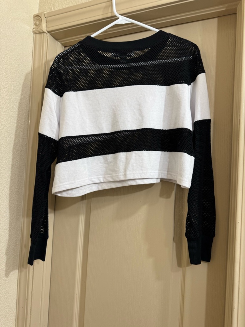 HLZBLZ Black & White Mesh Stripe Crop Top - Picture 4 of 5